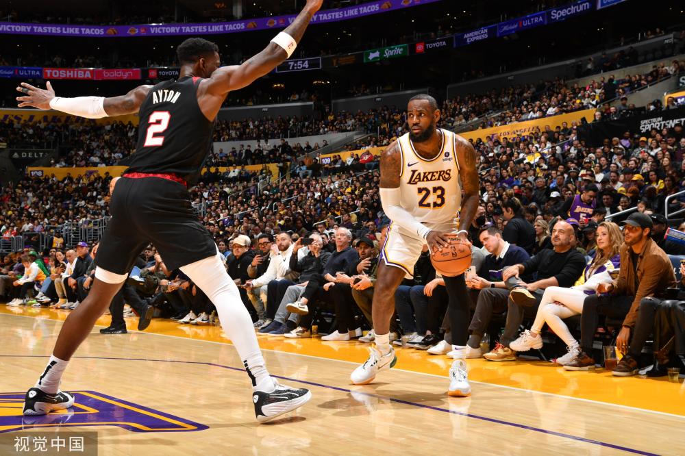 确保球队在 确保球队在